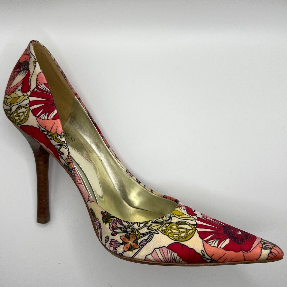 Guess by Marciano Floral “Carrie” Pump